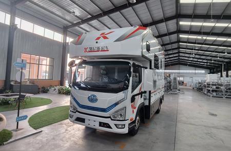 大水大电大空间,永不断电的轻卡房车